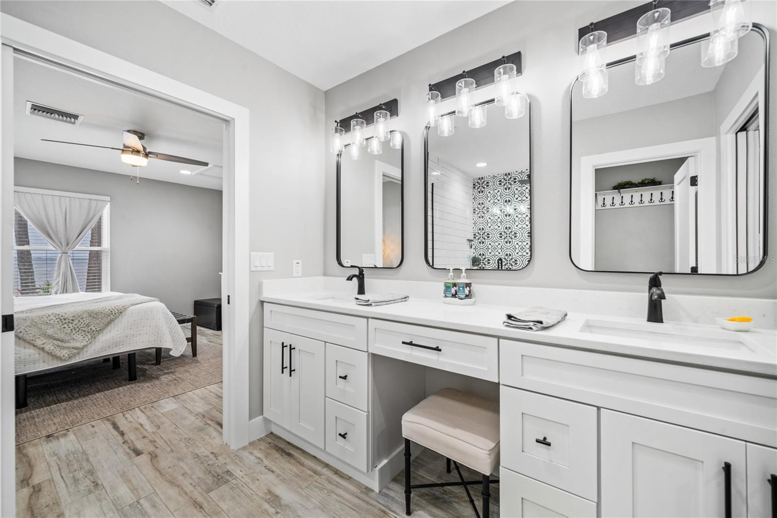 Listing photo id 12 for 2225 Washington Avenue