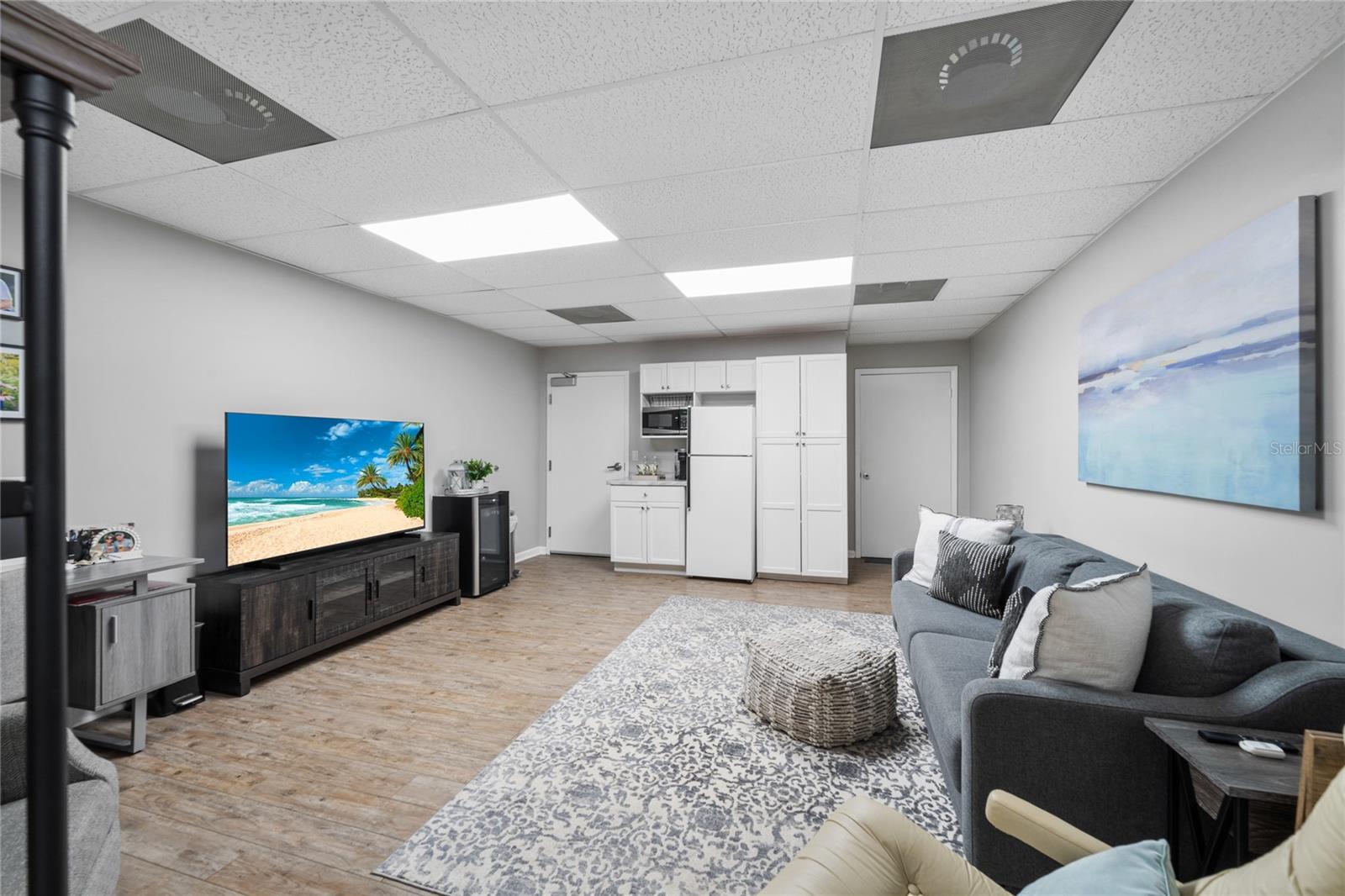 Listing photo id 24 for 2225 Washington Avenue