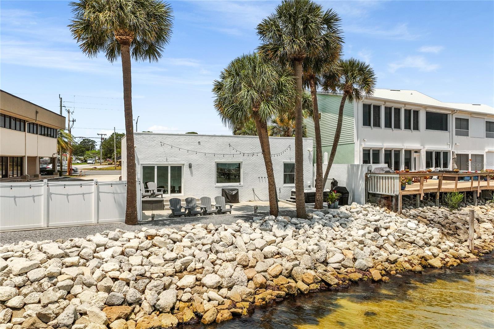 Listing photo id 29 for 2225 Washington Avenue