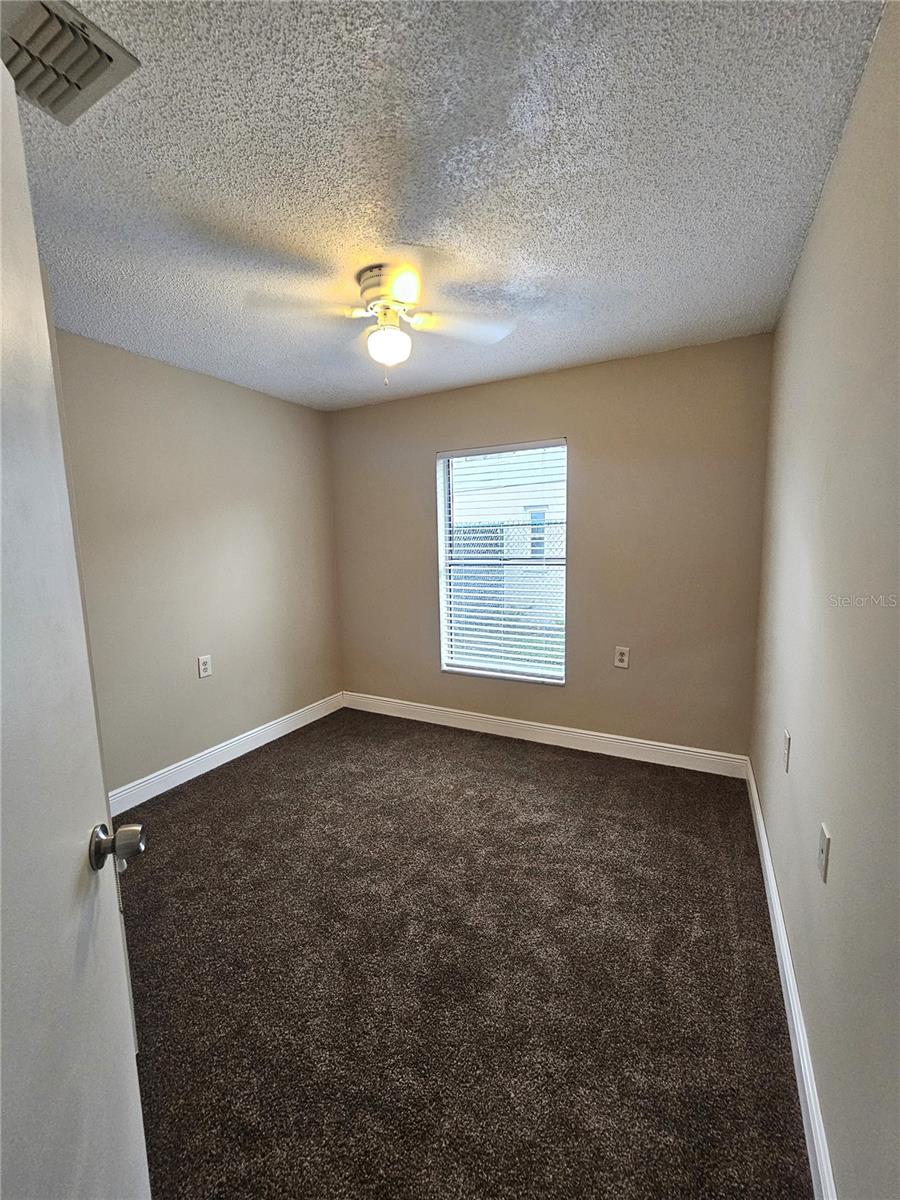 Image 10 of 25 For 1025 Clovercrest Road