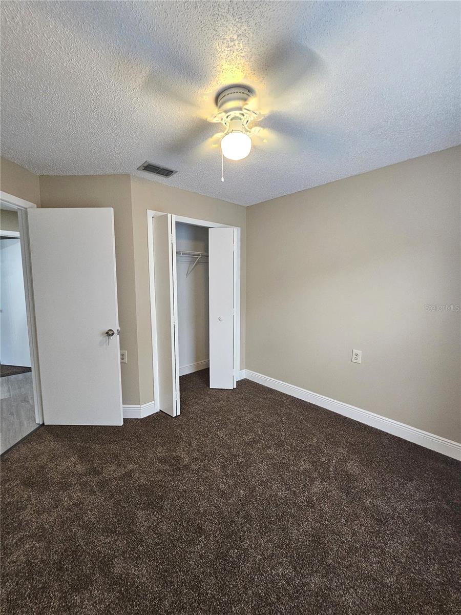 Image 11 of 25 For 1025 Clovercrest Road