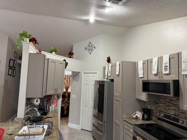Image 3 of 23 For 2514 Dovetail Drive