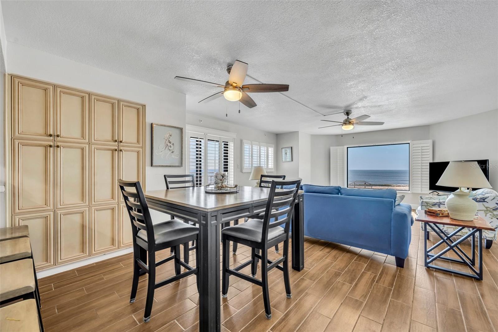 Image 11 of 43 For 5207 Atlantic Avenue 225