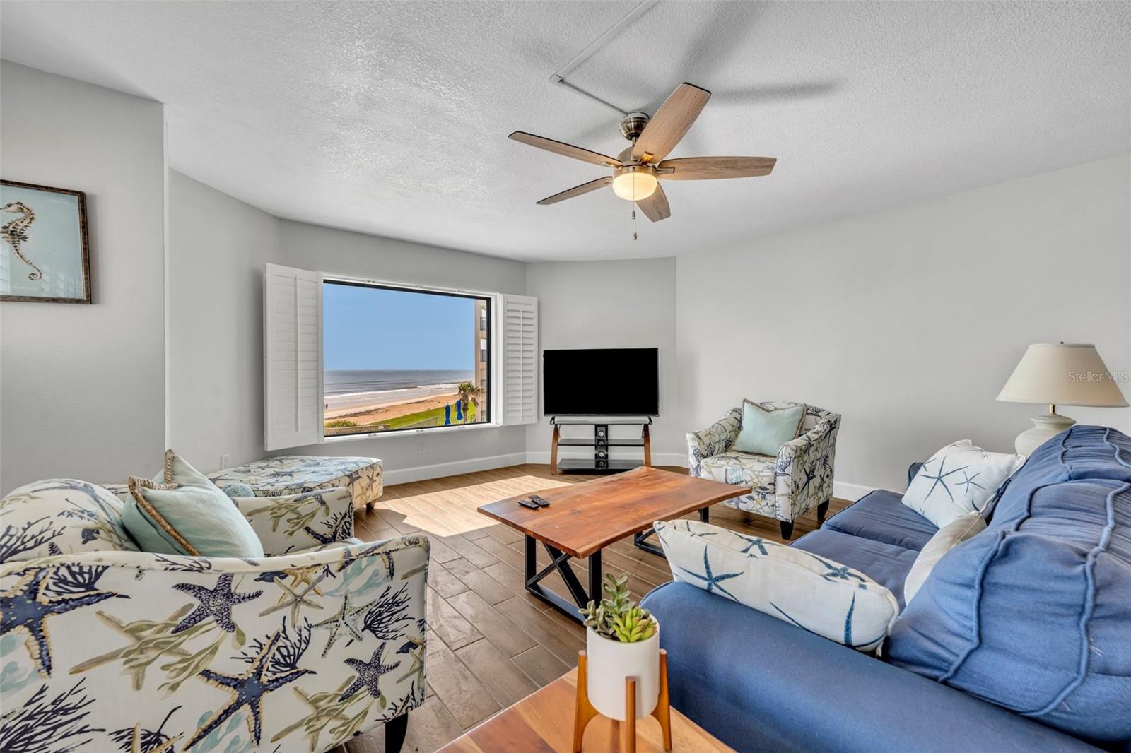 Image 14 of 43 For 5207 Atlantic Avenue 225
