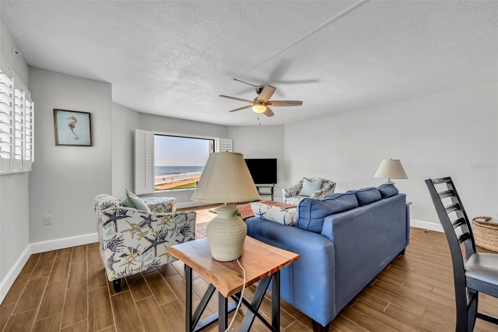 Image 15 of 43 For 5207 Atlantic Avenue 225