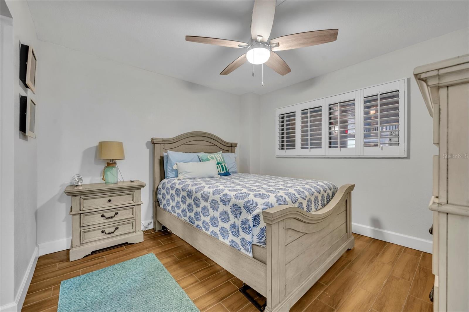 Image 20 of 43 For 5207 Atlantic Avenue 225
