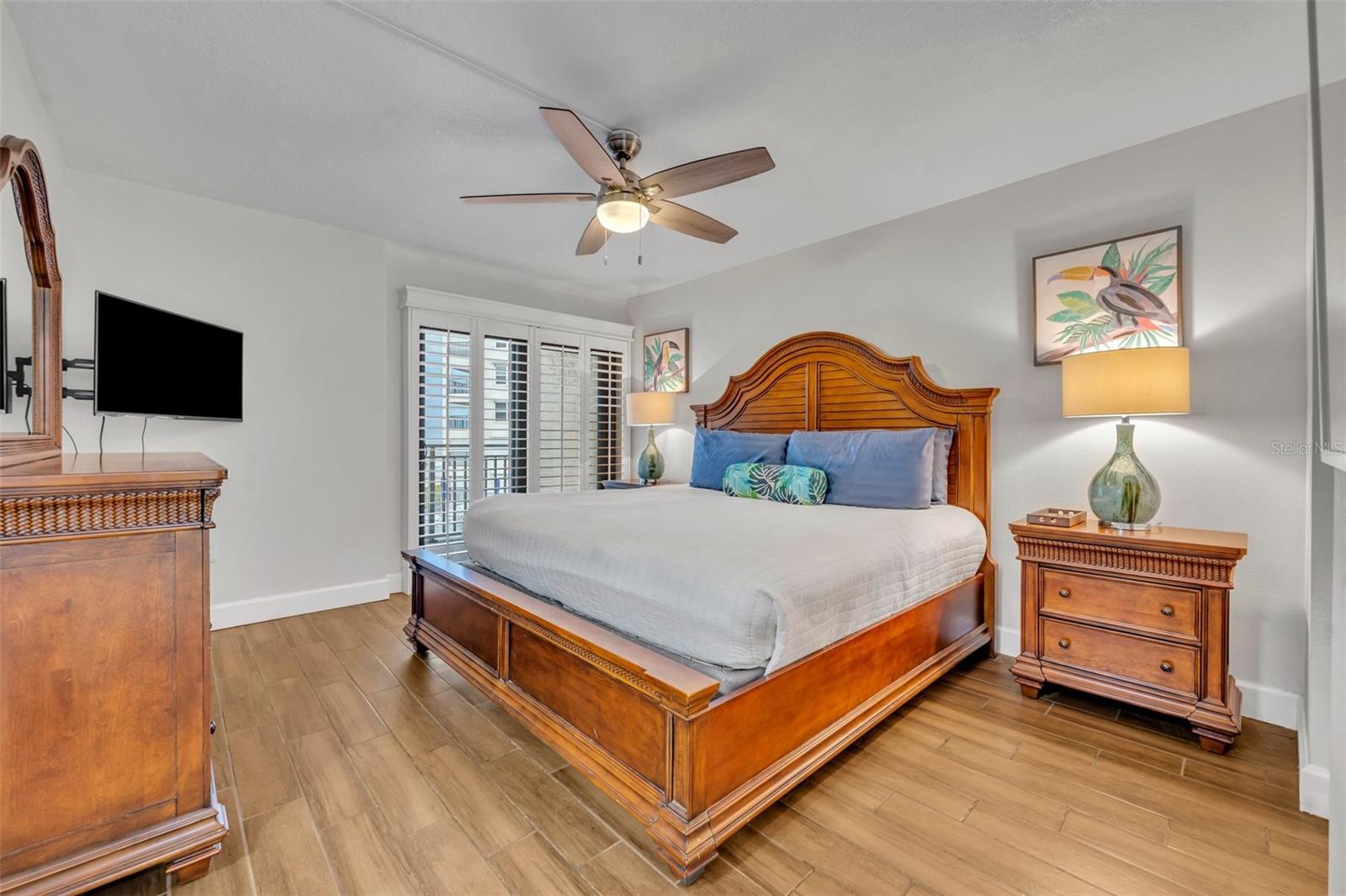 Image 23 of 43 For 5207 Atlantic Avenue 225