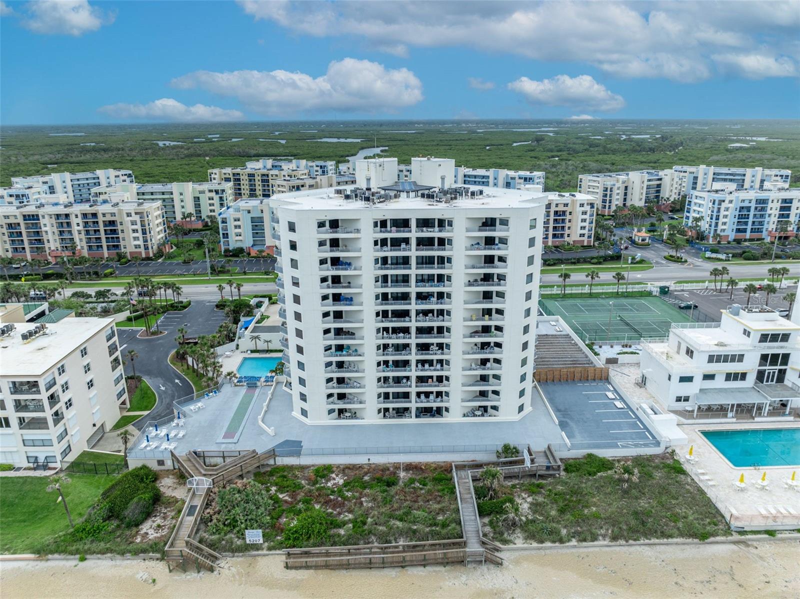Image 41 of 43 For 5207 Atlantic Avenue 225
