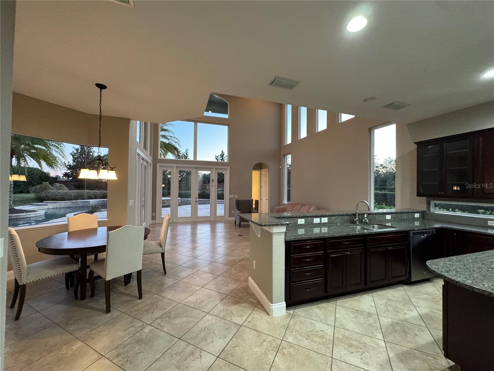 Image 12 of 39 For 13515 Bellaria Circle