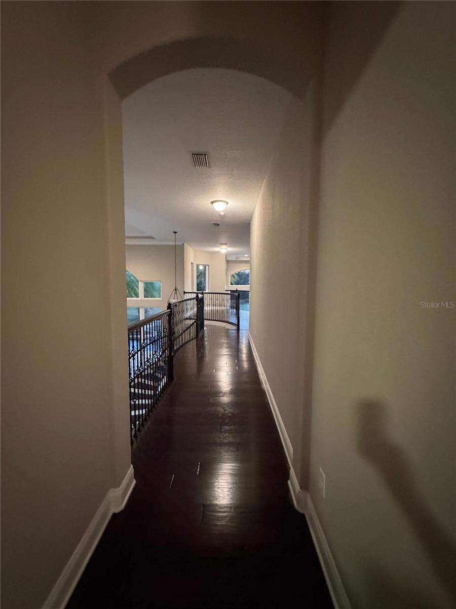 Image 25 of 39 For 13515 Bellaria Circle