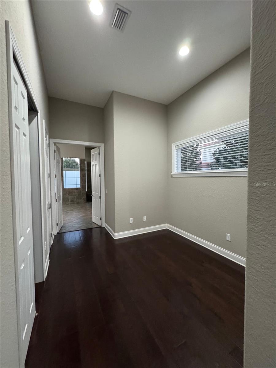 Image 26 of 39 For 13515 Bellaria Circle