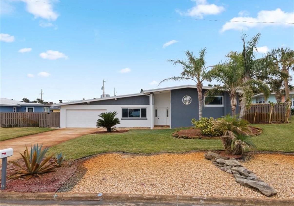Listing Details for 1030 Bel Aire Drive, DAYTONA BEACH, FL 32118