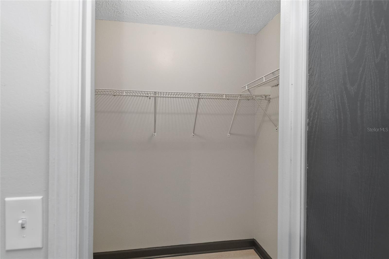 Image 19 of 27 For 620 Summerlin Avenue
