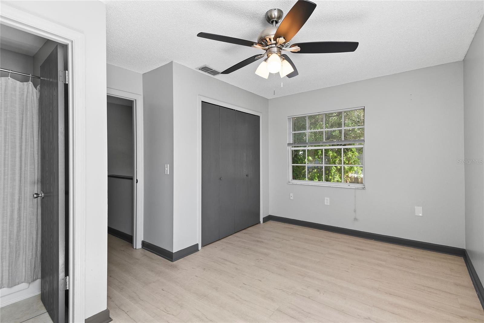 Image 22 of 27 For 620 Summerlin Avenue