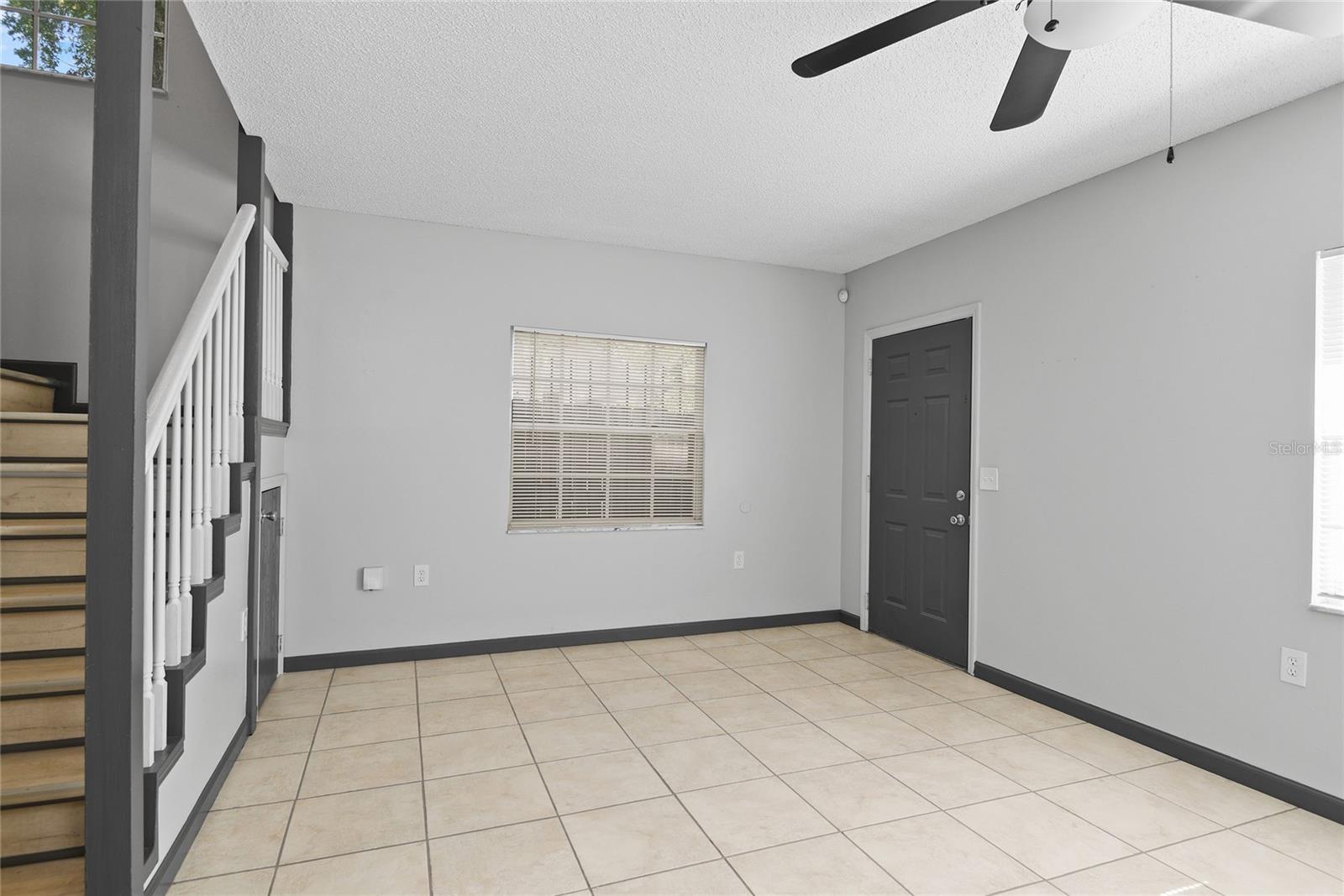 Image 6 of 27 For 620 Summerlin Avenue