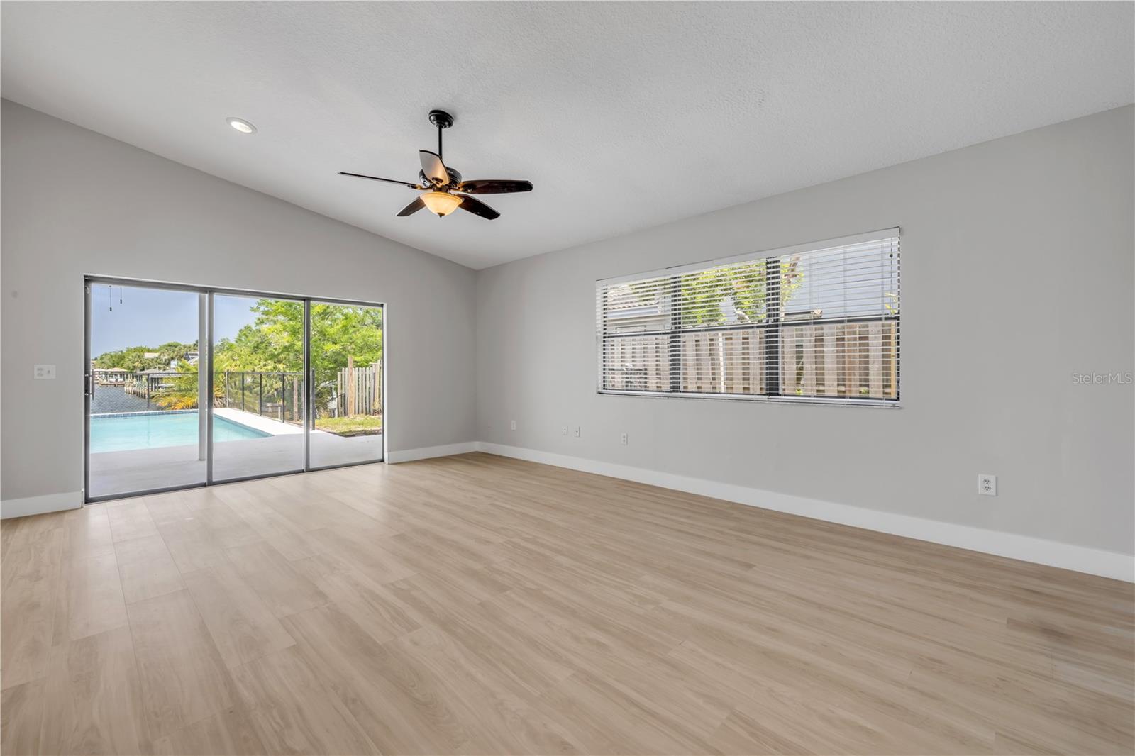 Image 8 of 27 For 6 Cimmaron Drive