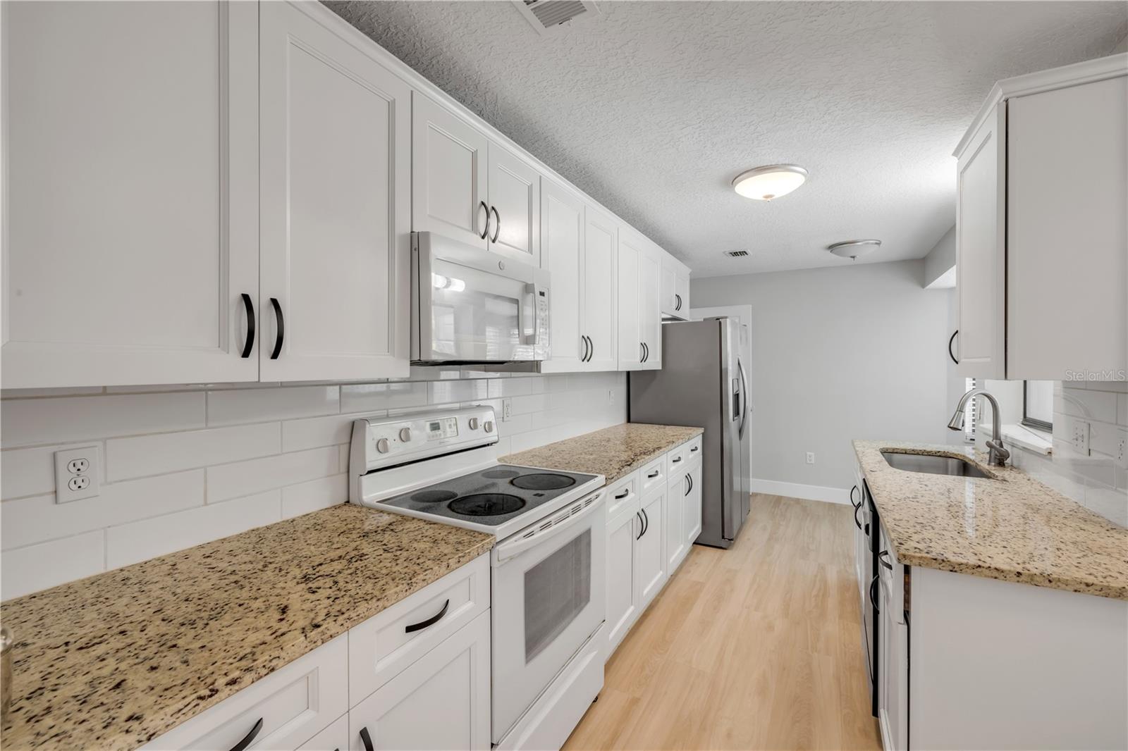 Image 9 of 27 For 6 Cimmaron Drive