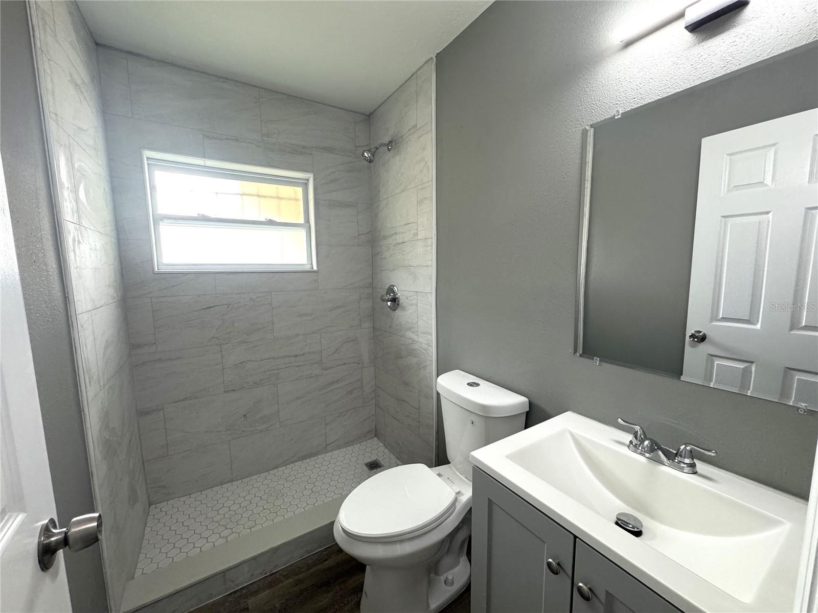 Image 4 of 15 For 1333 30th Street