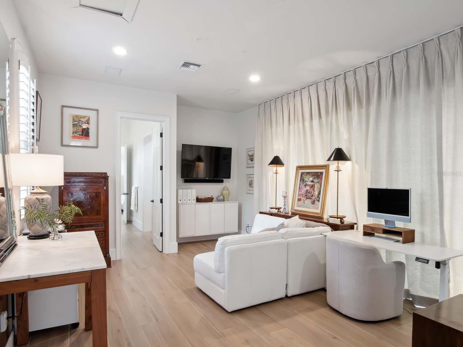 Image 29 of 42 For 9400 Sloane Street