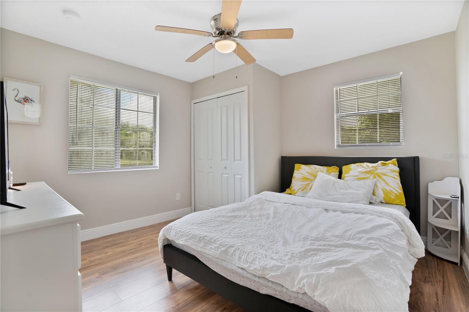 Image 17 of 25 For 16878 Arrowhead Boulevard