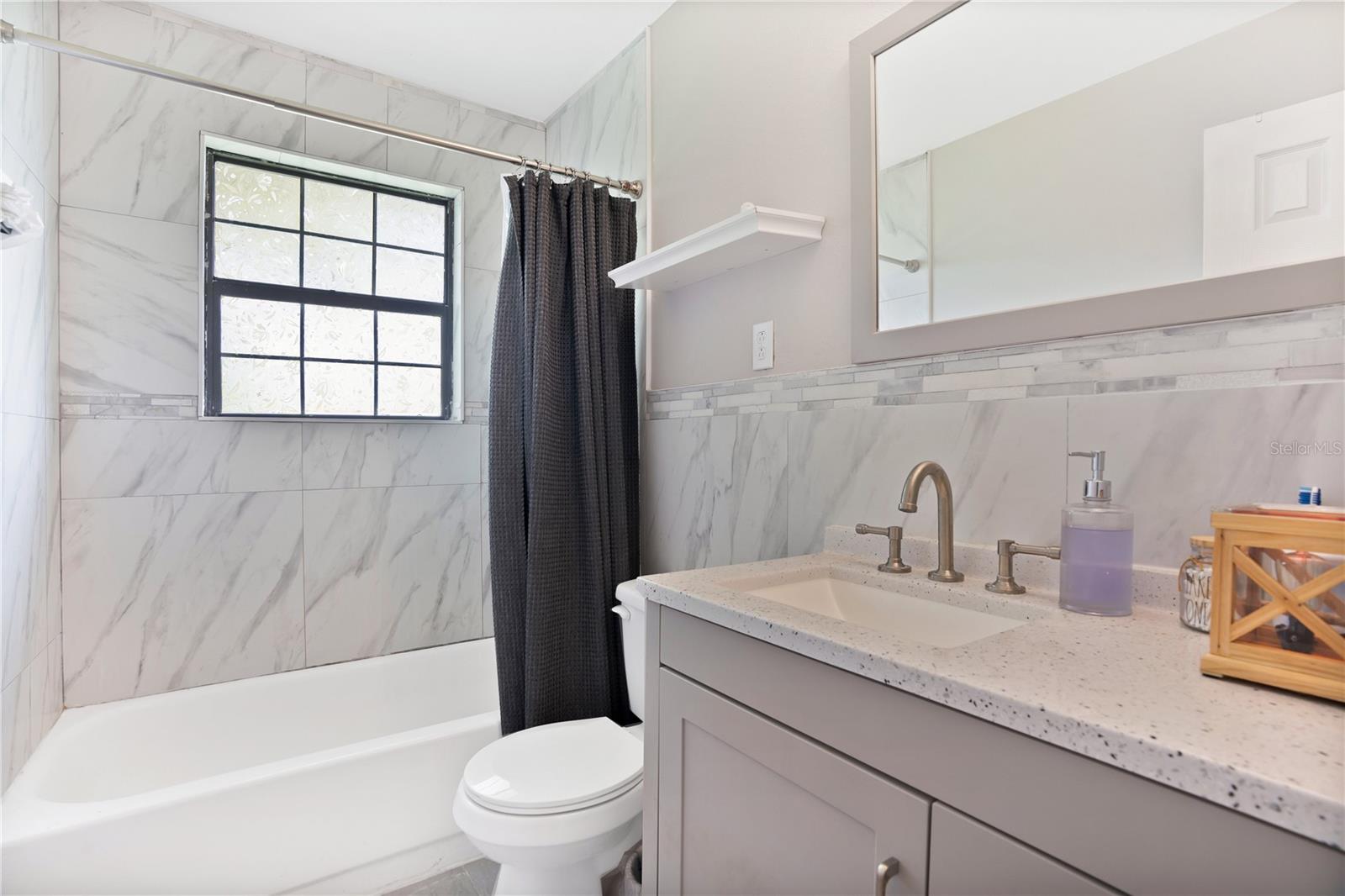 Image 20 of 25 For 16878 Arrowhead Boulevard