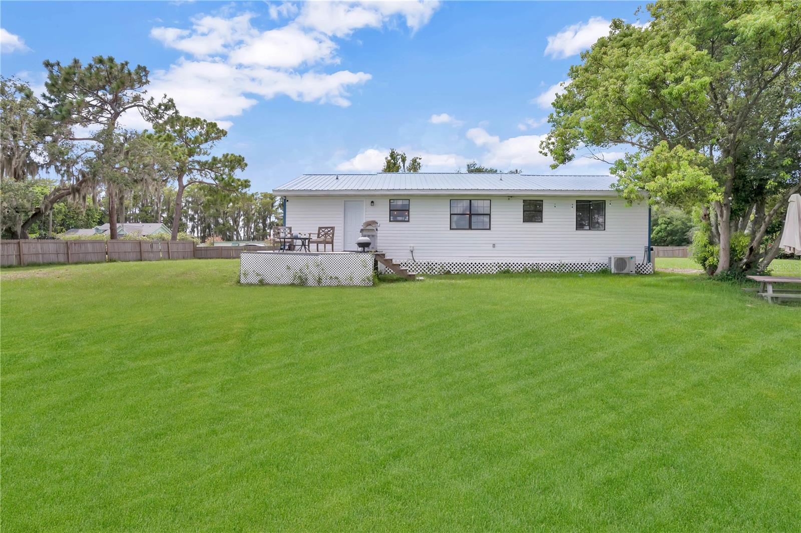 Image 24 of 25 For 16878 Arrowhead Boulevard