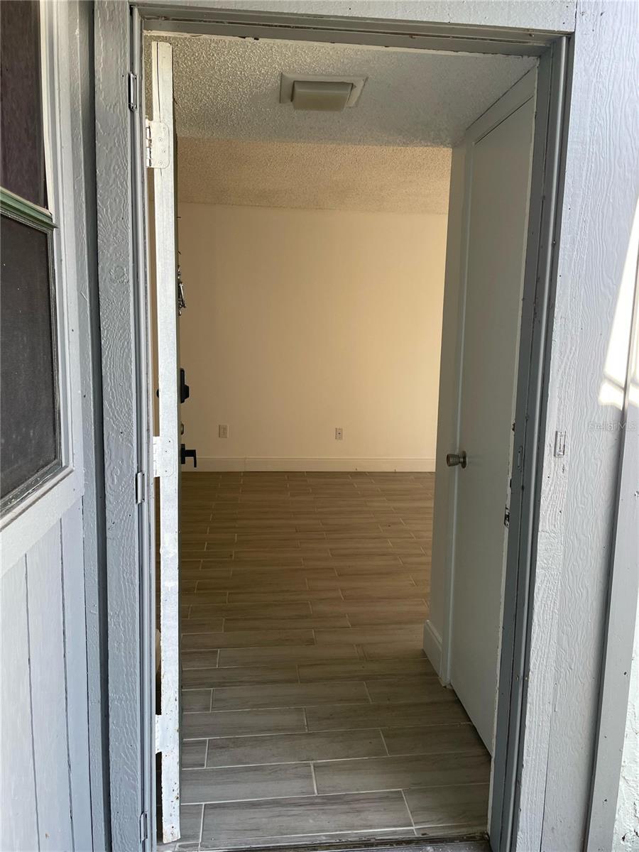 Image 2 of 12 For 4364 Aqua Vista Drive C