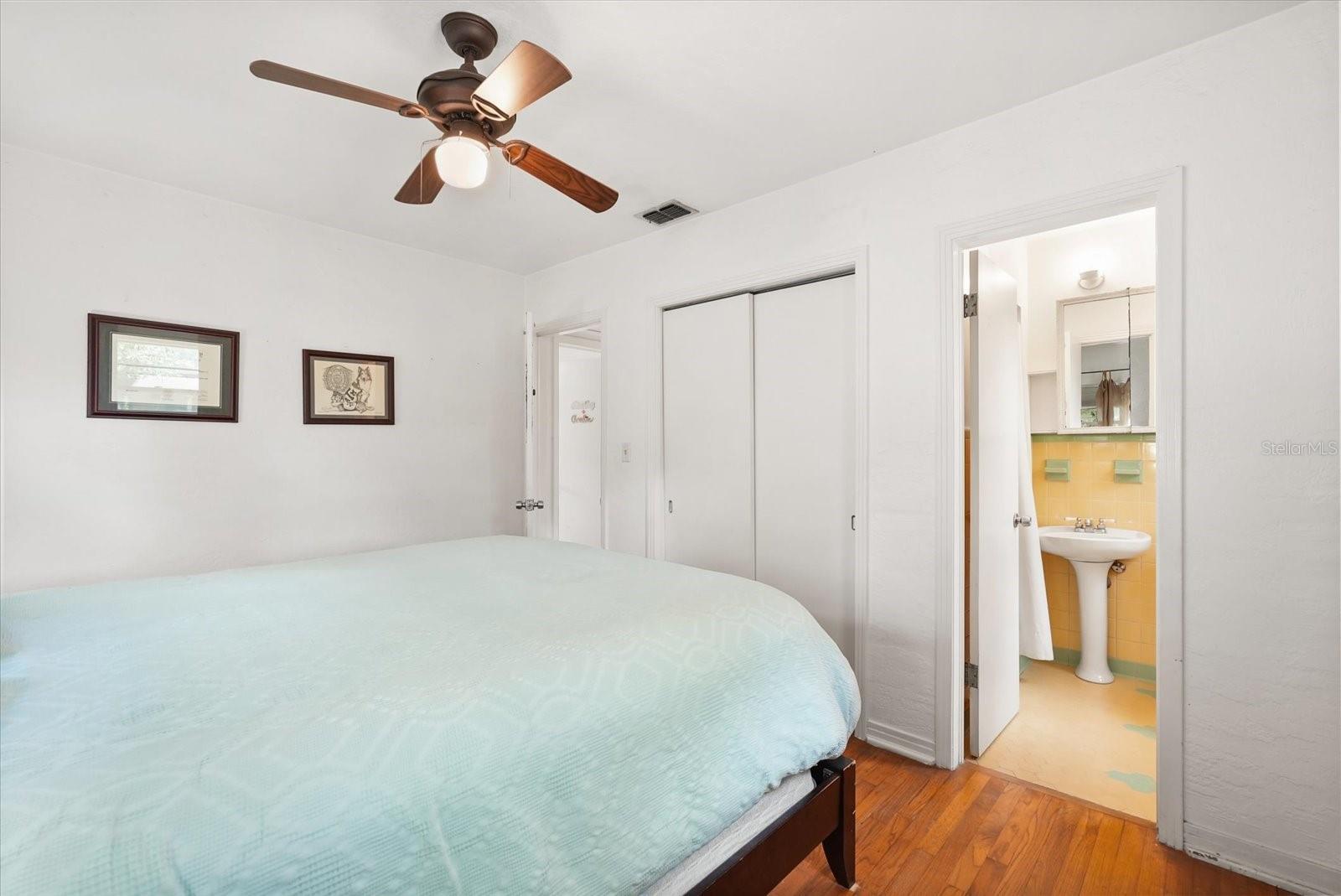 Image 17 of 28 For 3007 Huntington Street