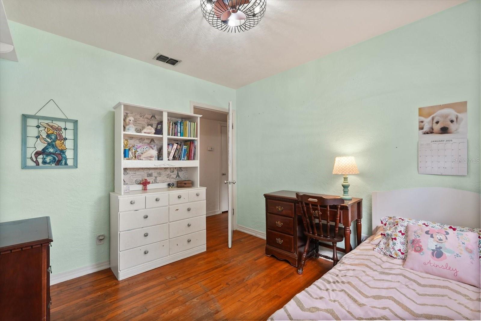 Image 22 of 28 For 3007 Huntington Street