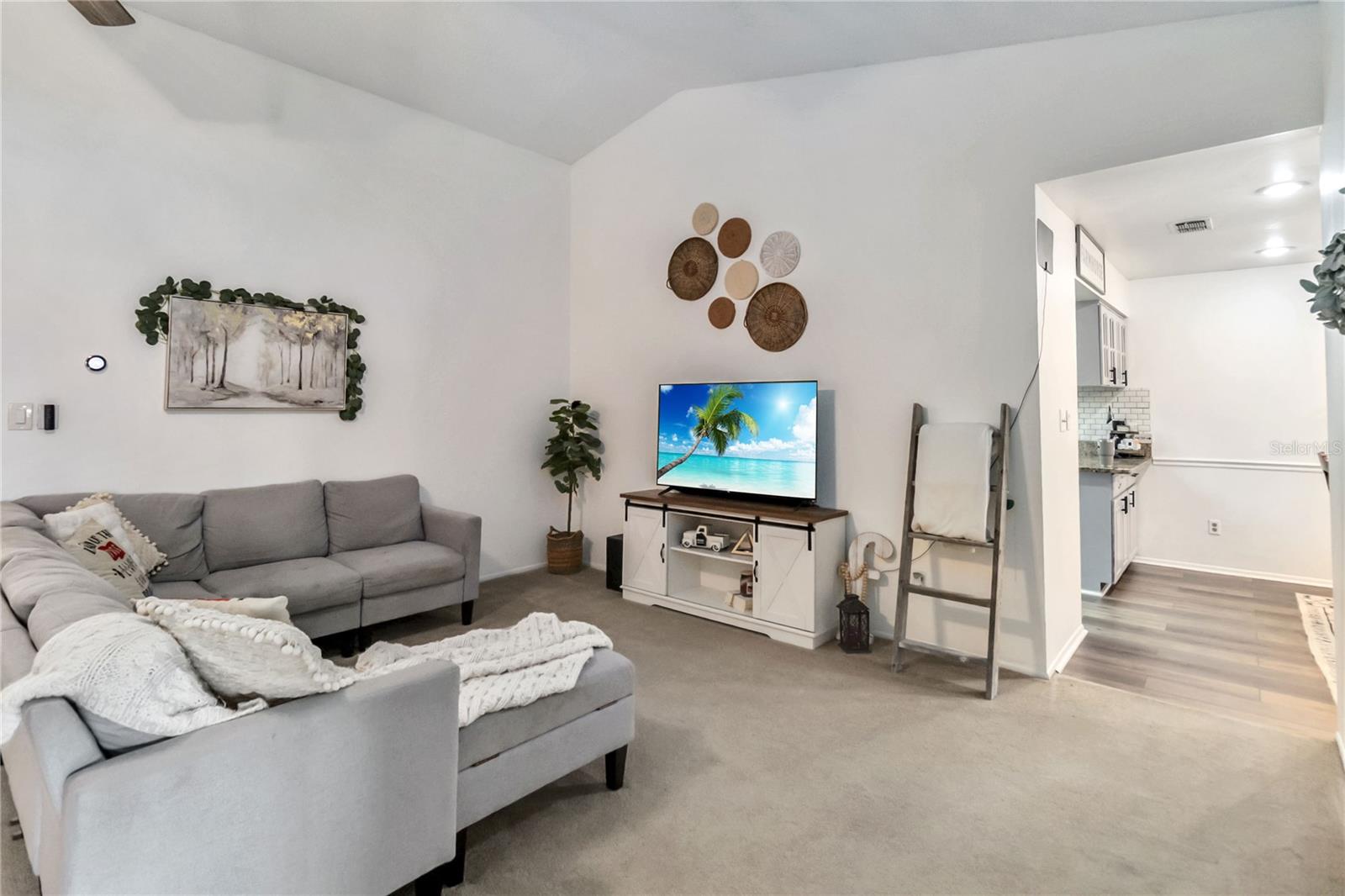 Image 6 of 33 For 4930 Gifford Boulevard