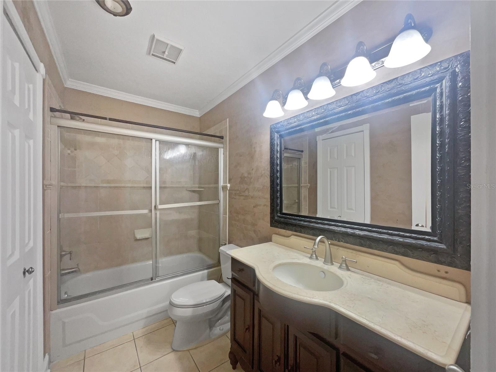 Image 15 of 23 For 306 Foxboro Court