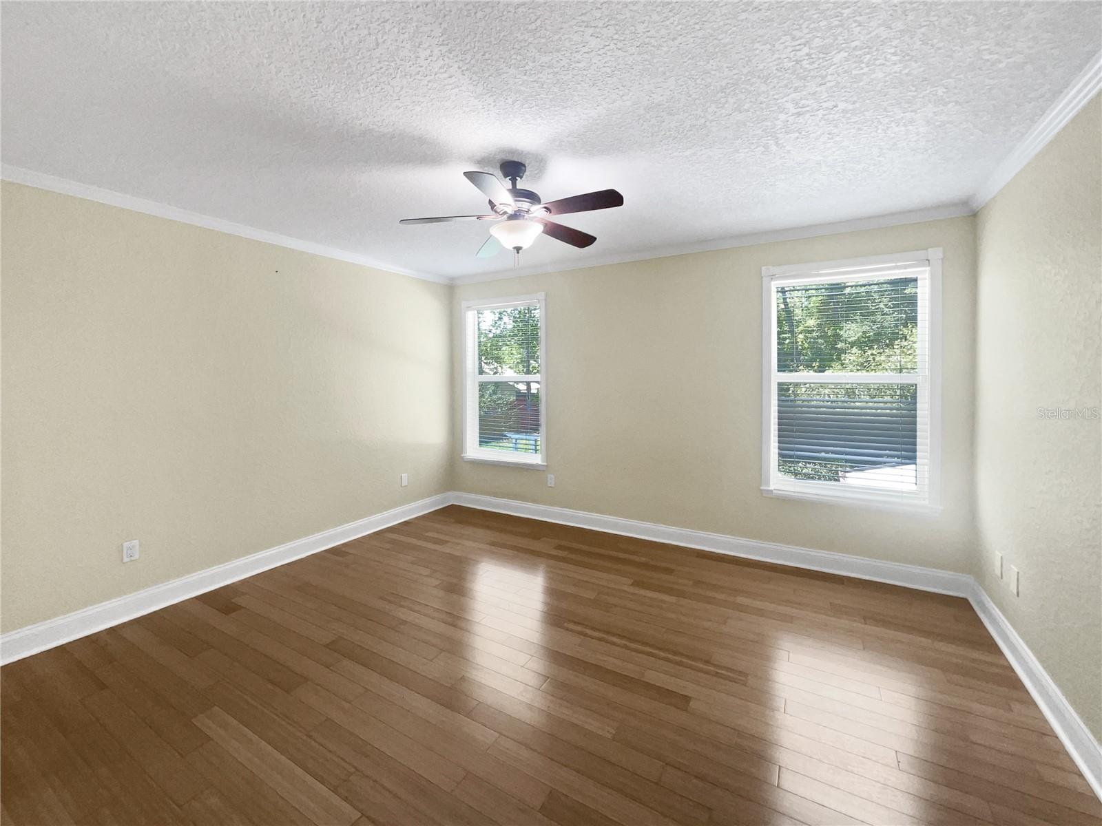 Image 5 of 23 For 306 Foxboro Court