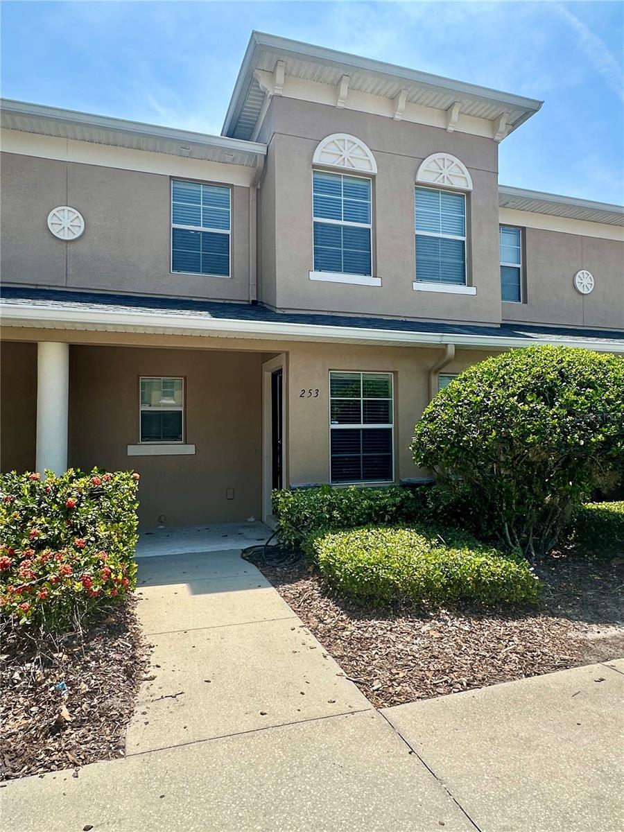 Image 2 of 17 For 253 Carina Circle