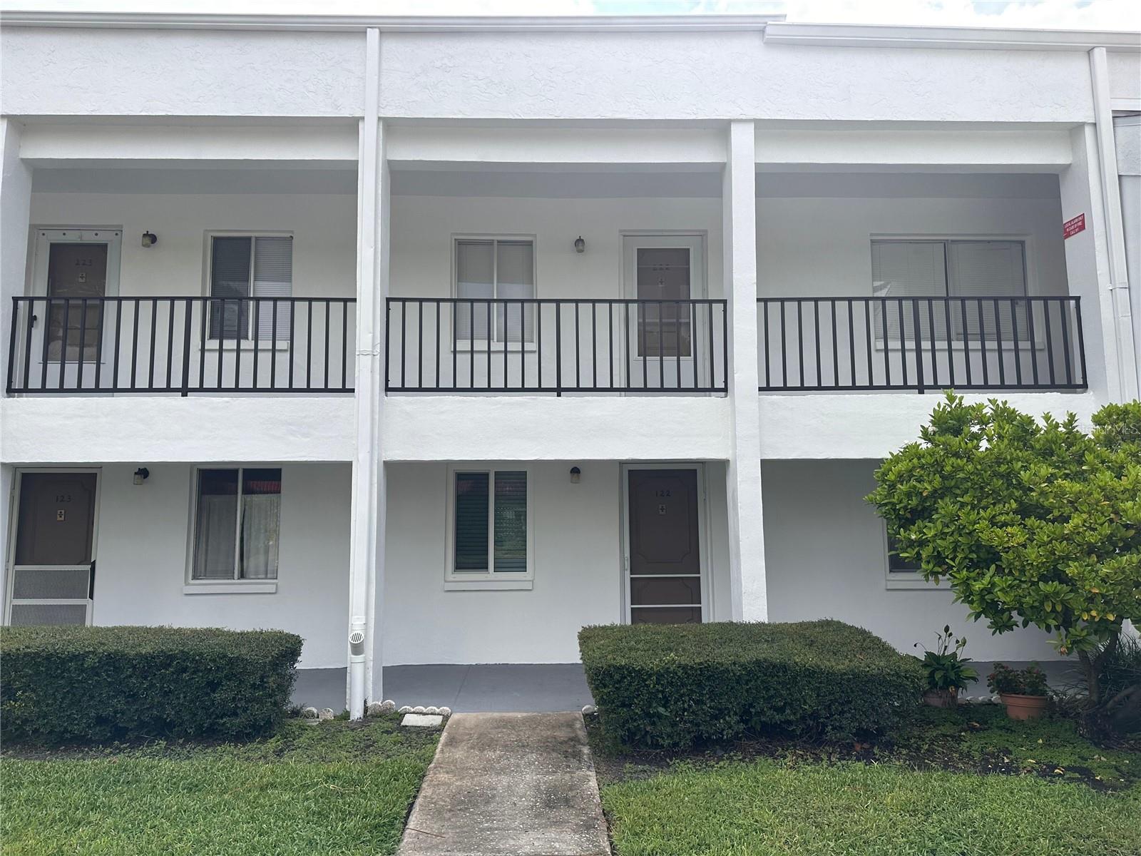 Image 2 of 15 For 2060 Marilyn Street 123