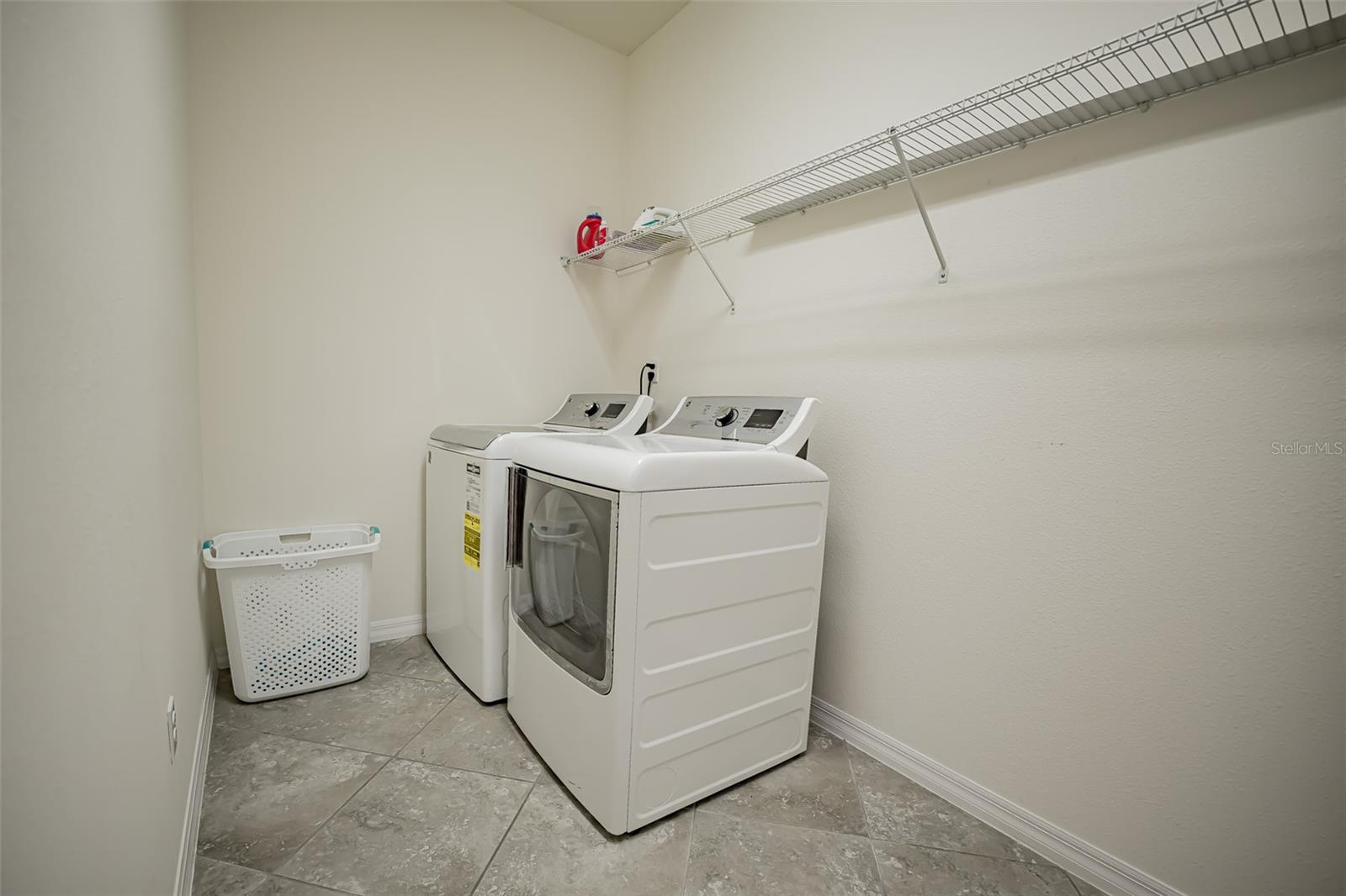 Image 14 of 68 For 14572 Black Quill Drive