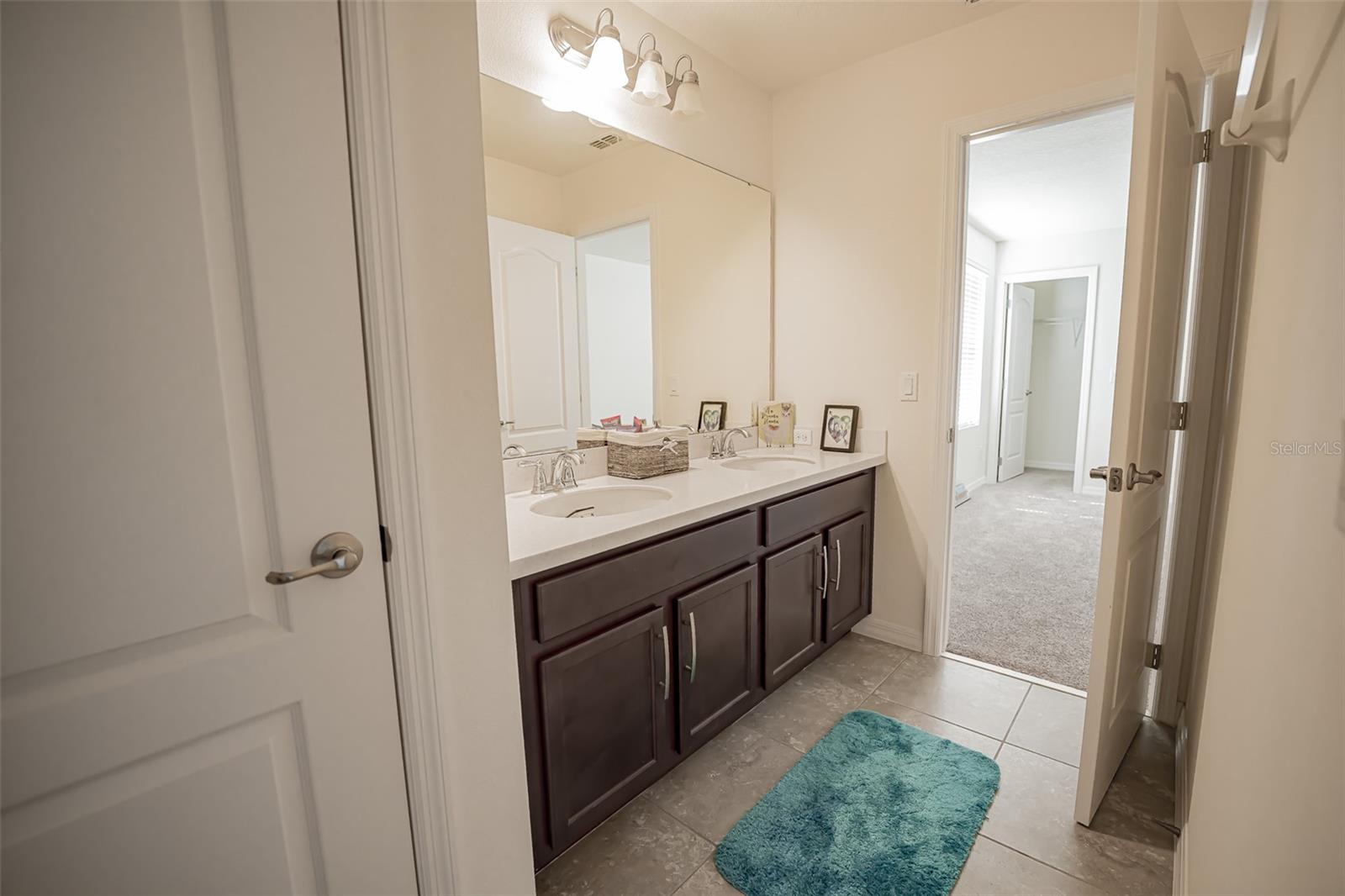 Image 44 of 68 For 14572 Black Quill Drive
