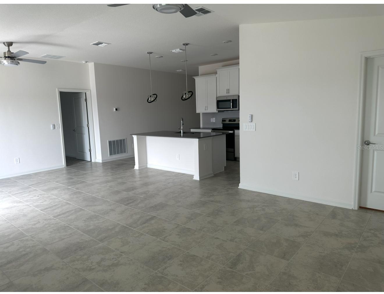 Image 3 of 14 For 798 Kapi Drive