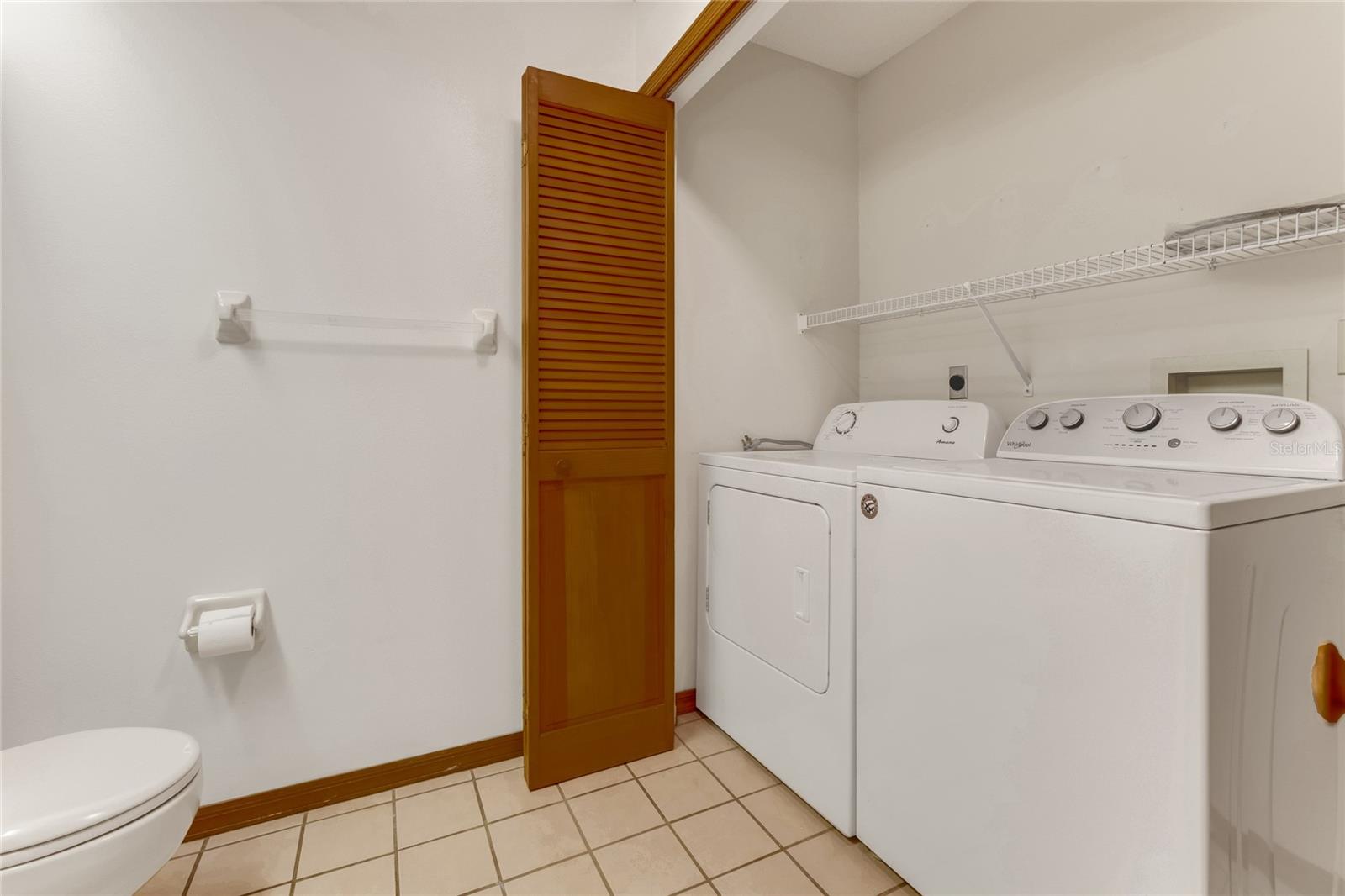Image 13 of 35 For 950 Vanessa Court F