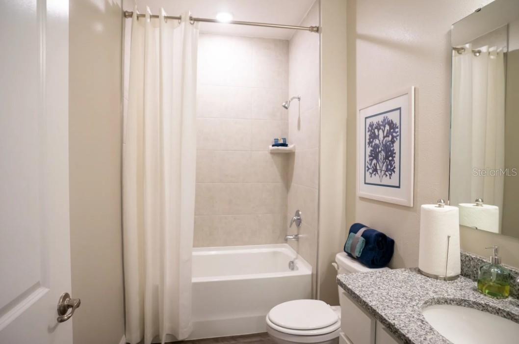 Image 19 of 22 For 20 Hackberry Drive