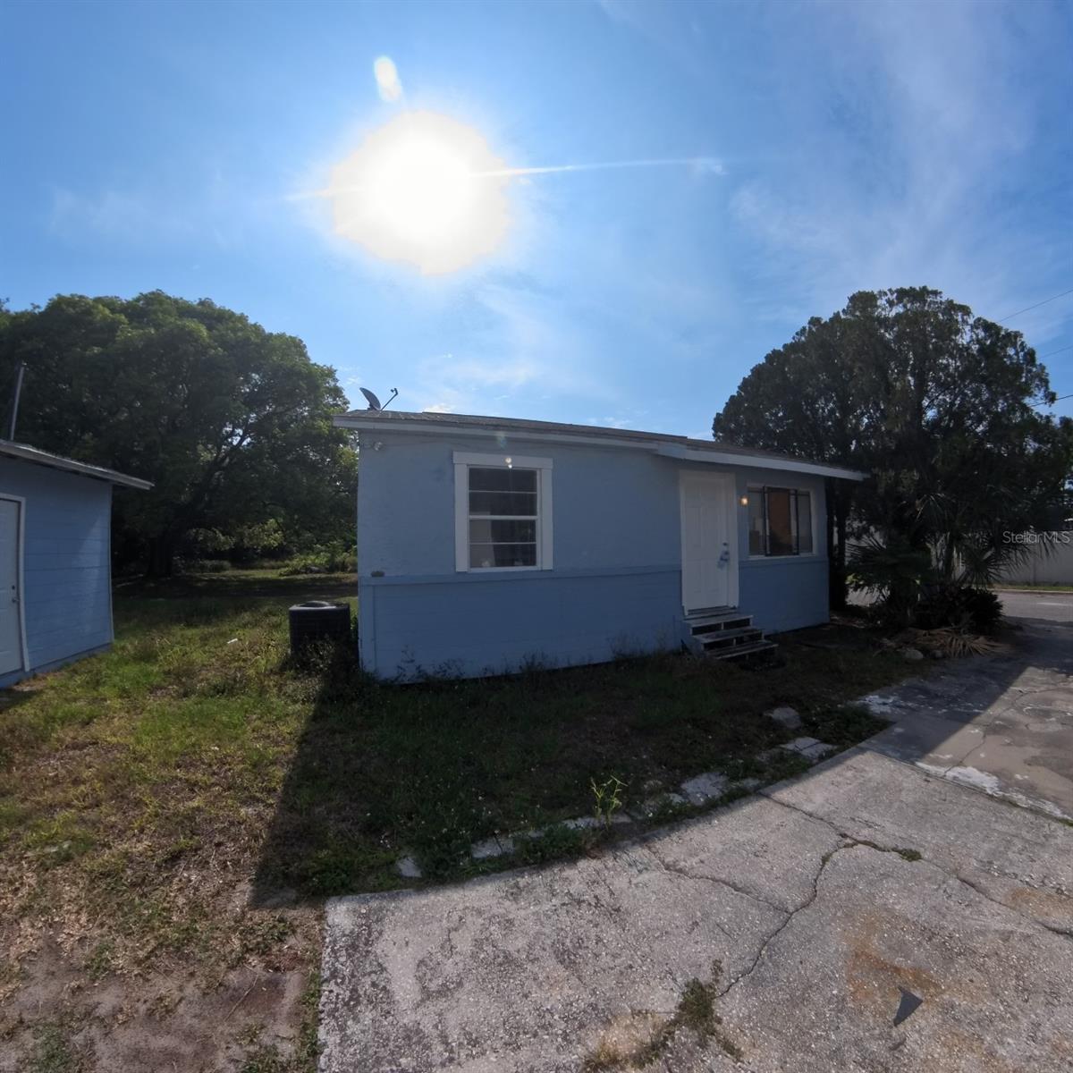 Image 3 of 16 For 2031 Warrens Avenue