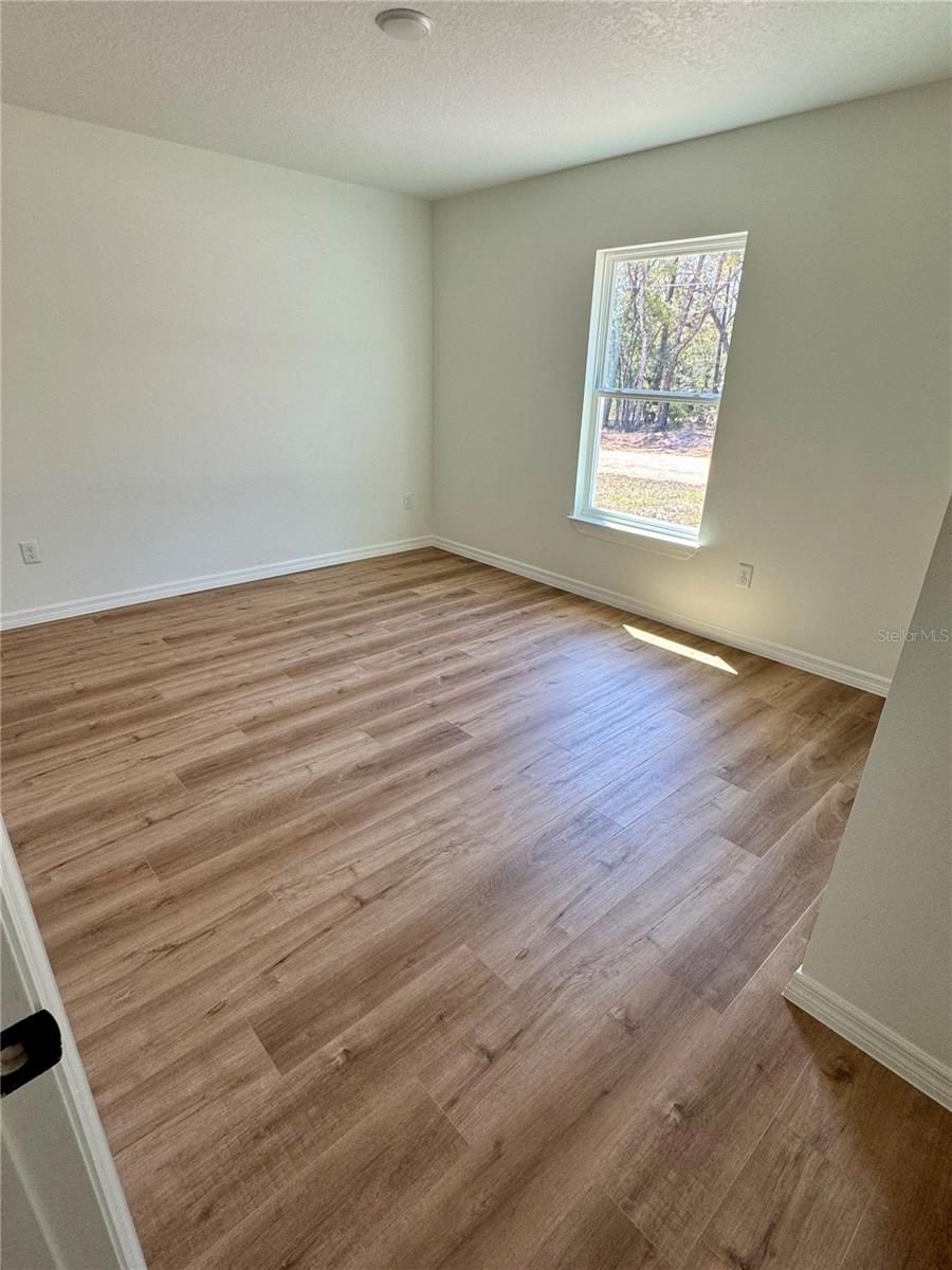 Image 13 of 16 For 3401 Highlands Avenue