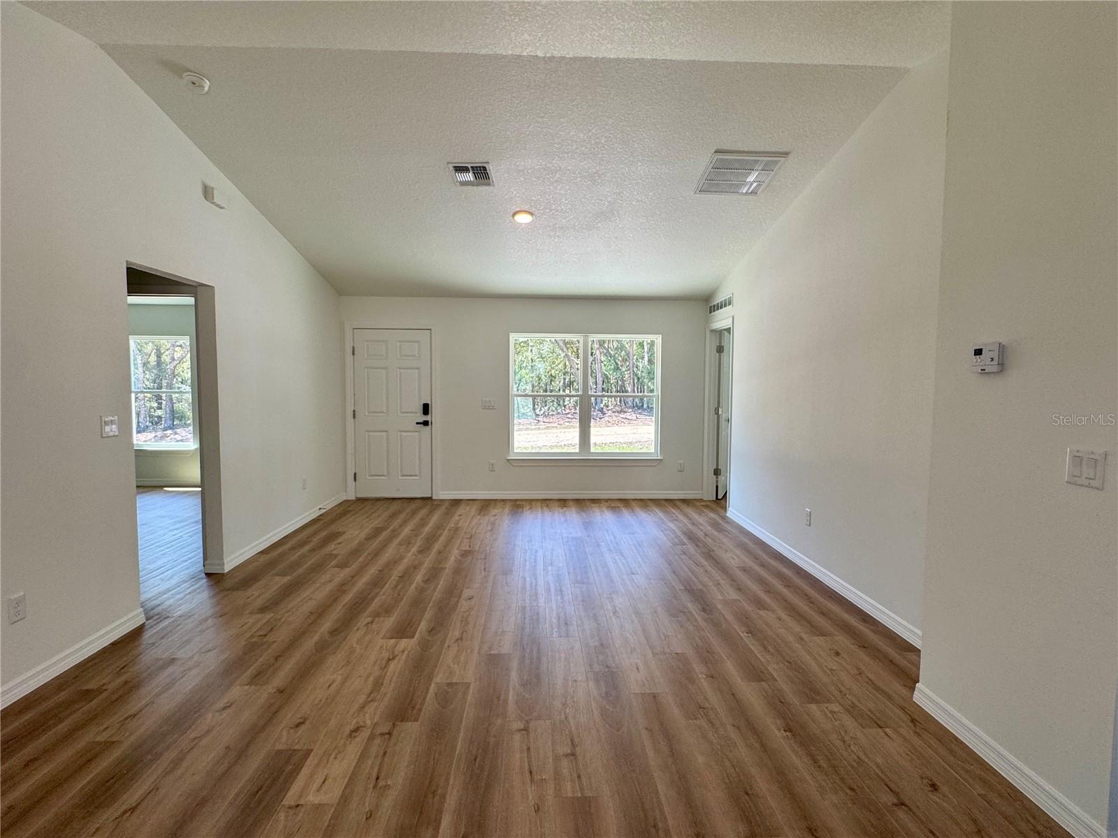 Image 3 of 16 For 3401 Highlands Avenue