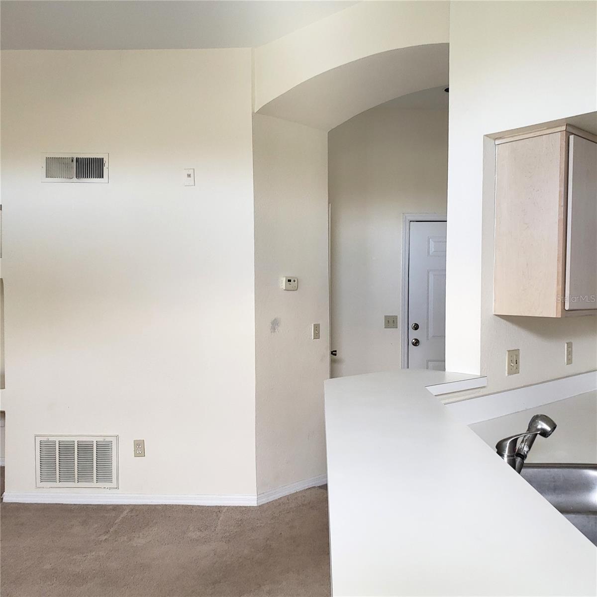 Image 28 of 45 For 7300 Westpointe Boulevard 732