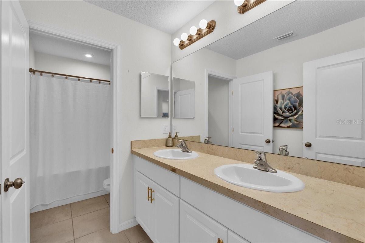 Image 16 of 27 For 356 Quarry Rock Cir