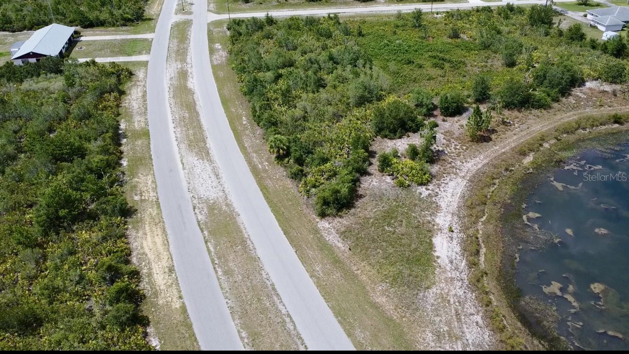 Image 21 of 33 For Deland Avenue