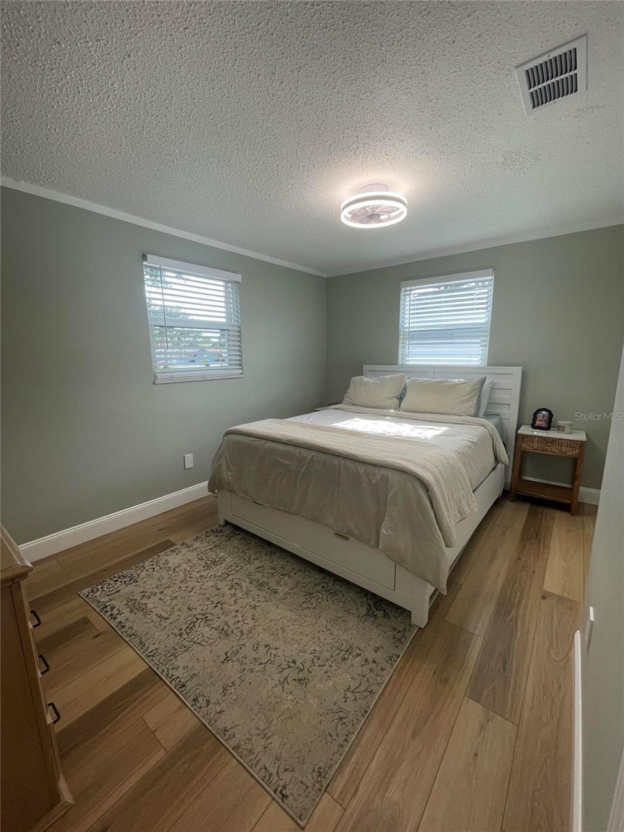 Image 16 of 31 For 9153 86th Avenue