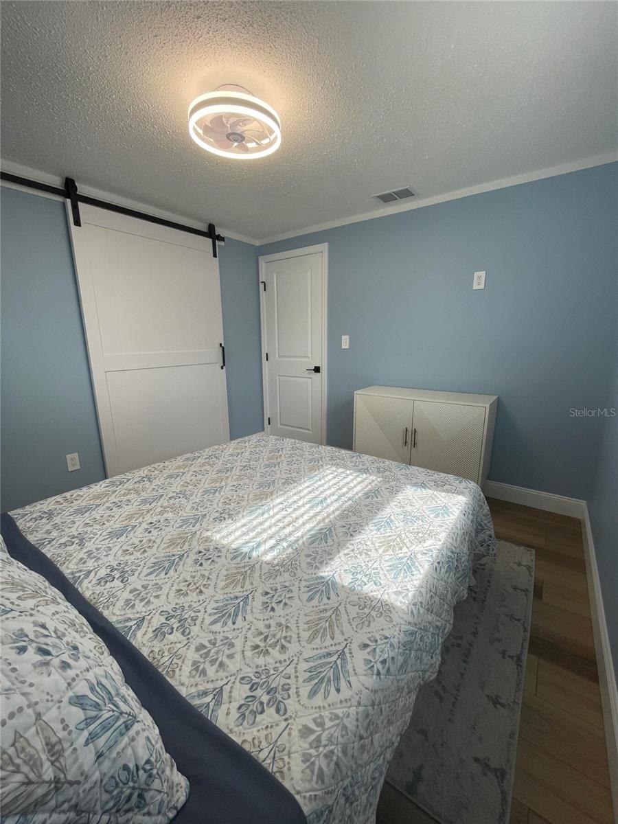 Image 22 of 31 For 9153 86th Avenue
