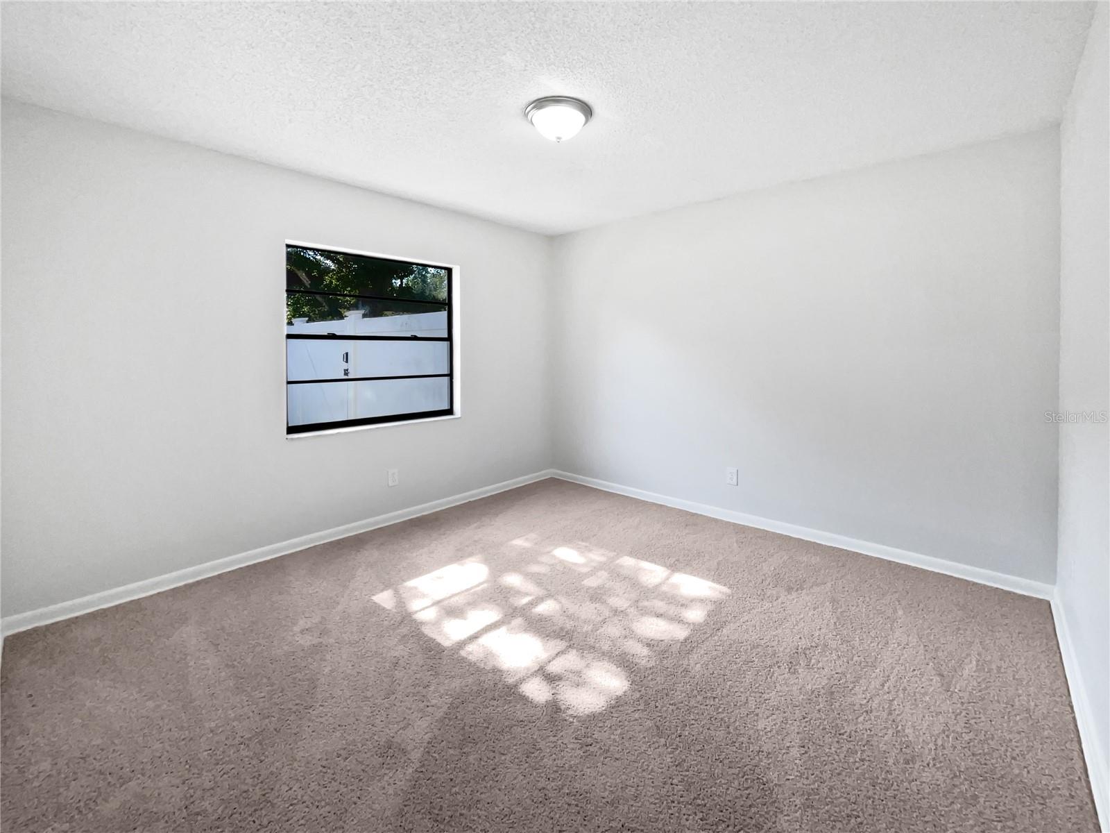 Listing photo id 23 for 6623 Baybrooks Circle