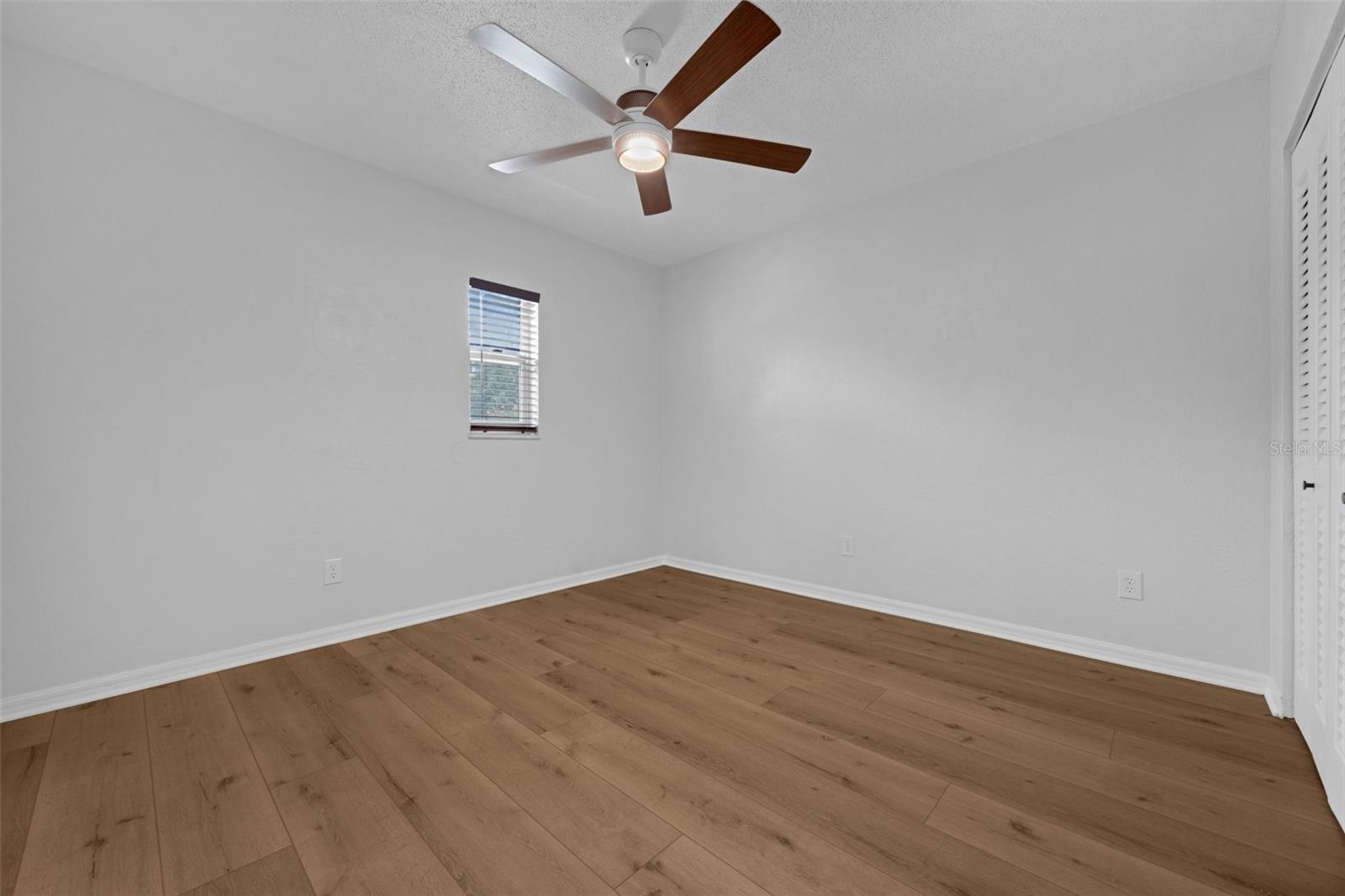 Listing photo id 21 for 103 Longhorn Road
