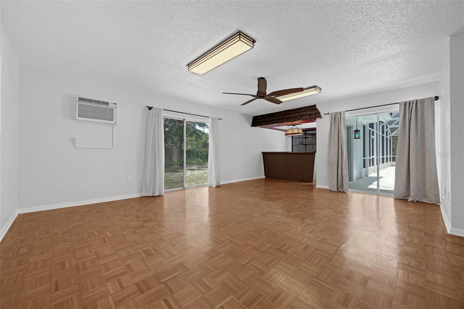 Listing photo id 28 for 103 Longhorn Road